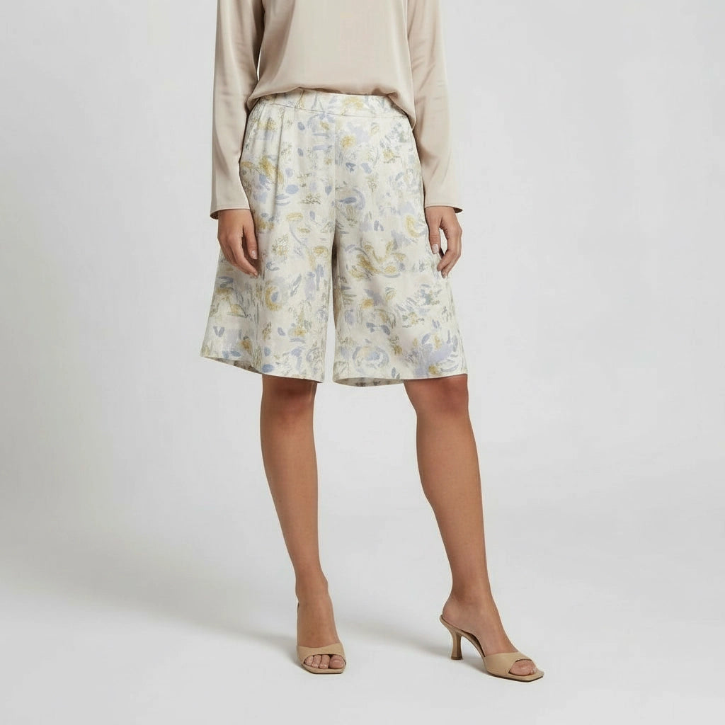 Women's Elastic Waist Wide-Leg Mid-Length Shorts