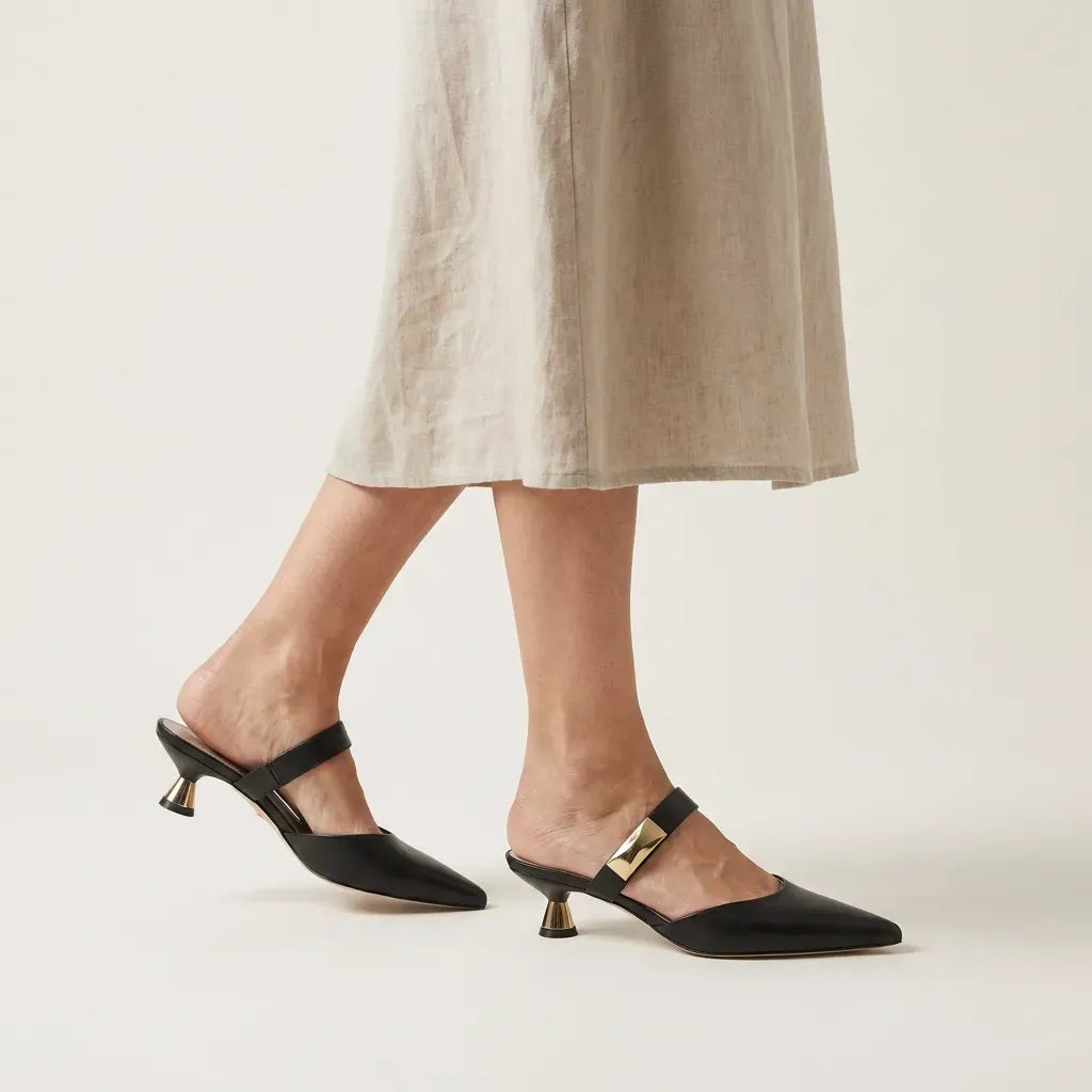 Leather Pointed Toe Kitten Heels Black 4