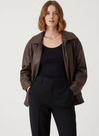 Women's Modern Oversized Jacket with Wide Blazer Collar and Elasticated Hem in Brown – 2